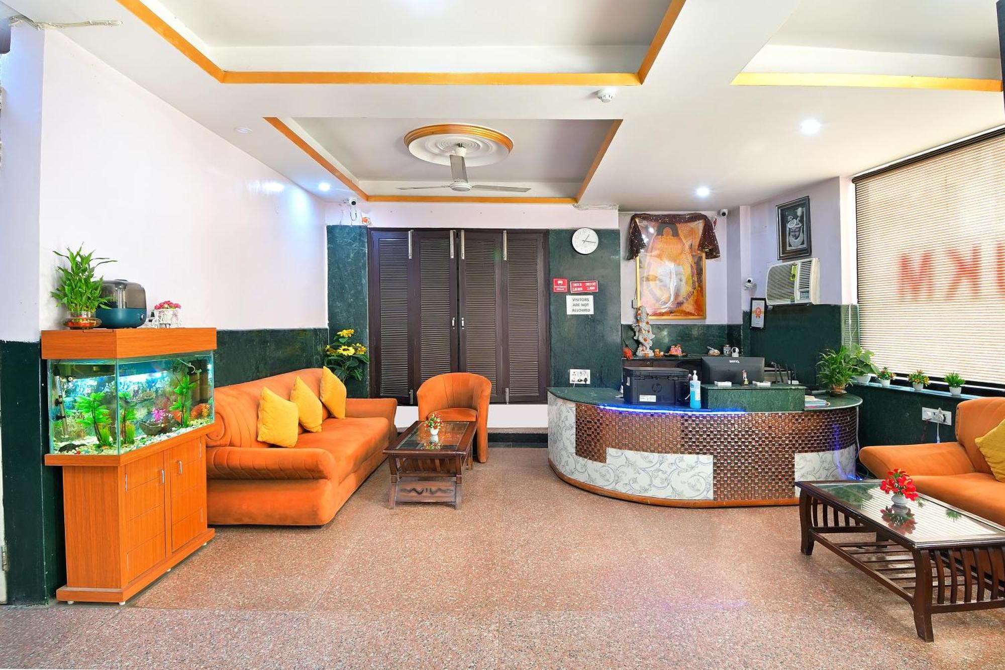 Hotel Jkm Palace Near Apollo Hospital Yeni Delhi Dış mekan fotoğraf